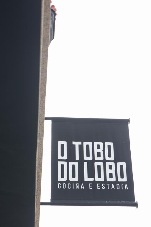 O Tobo Do Lobo Hotel Melide Exterior photo